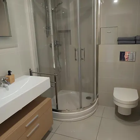 Dominikanski * Breslavia